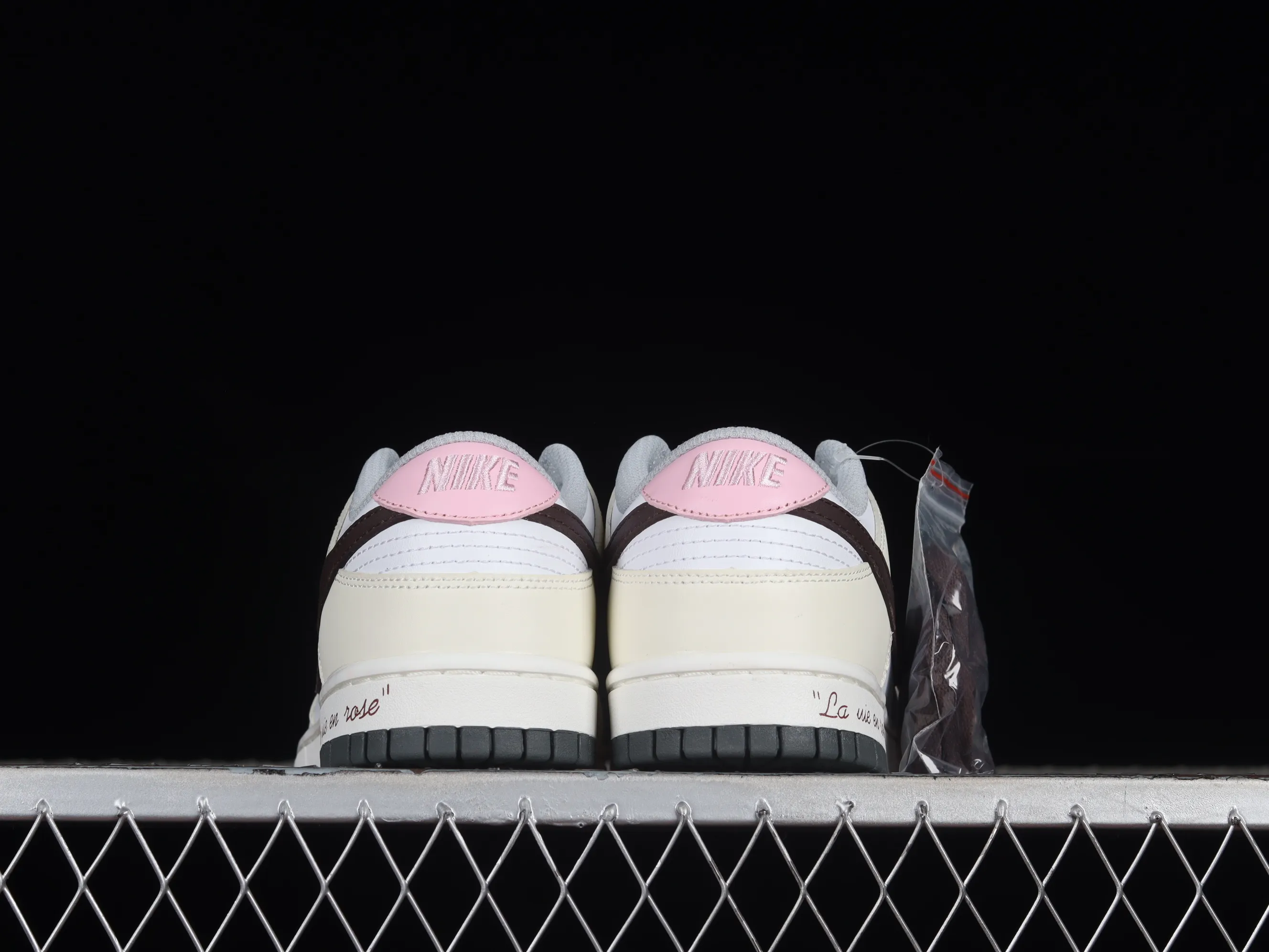 All categories Nk SB Dunk series Nk SB Dunk Low low-top sneakers Nk Dunk Low Valentine's Day limited SB low-top sports and leisure sneakers DD1503-117